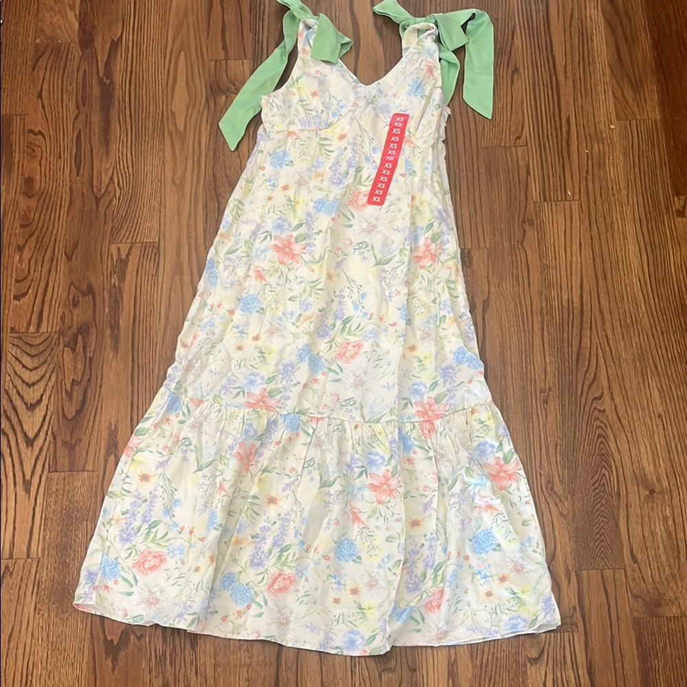 Bridgerton Sams Club Floral Silky satin sun dress. Size XS